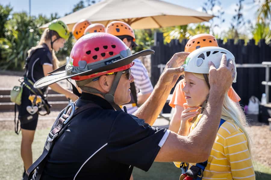 Waiheke Island: Zipline and Native Forest Adventure Trip - The Waiheke mini-tour before the ziplines