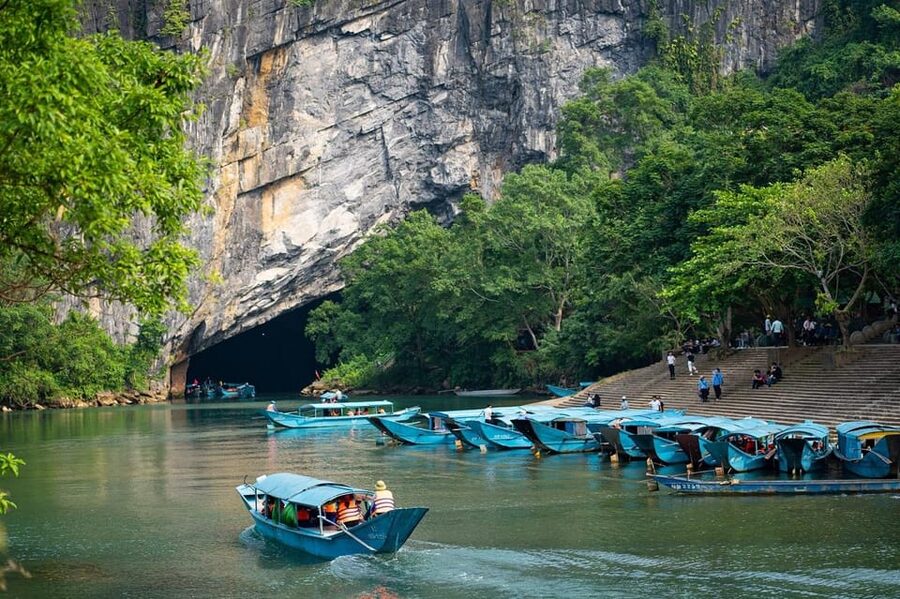 Zipline Dark Cave & Phong Nha Cave Tour : Dong Hoi/Phong Nha - Dark Cave: zipline, swim, mud, and headlamps