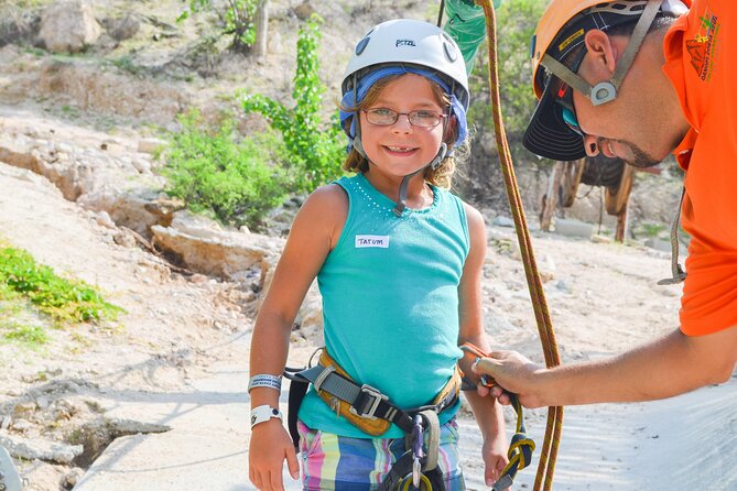 Zipline Extreme at Canopy Costa Azul: suspension bridge, rappel and ziplines - Crossing the suspension bridge