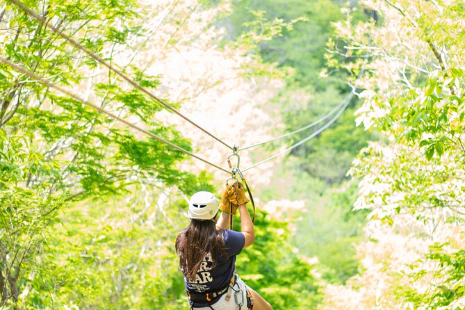 Ziplines and mezcal tasting - Snacks, quesadillas, and the pause after the course