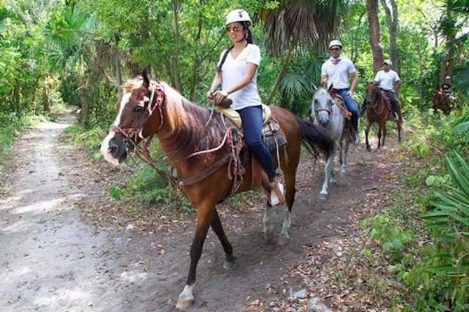 Ziplining and Horseback Riding Experience from Cancun and Playa del Carmen - Choosing a horse and riding off road